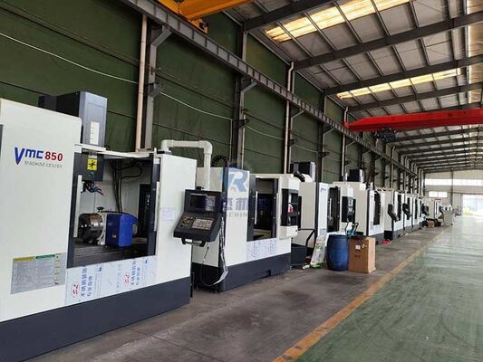 5 Axis Precise VMC850 Vertical CNC Machining Center 8000rpm Spindle 16/24 Tool Changer